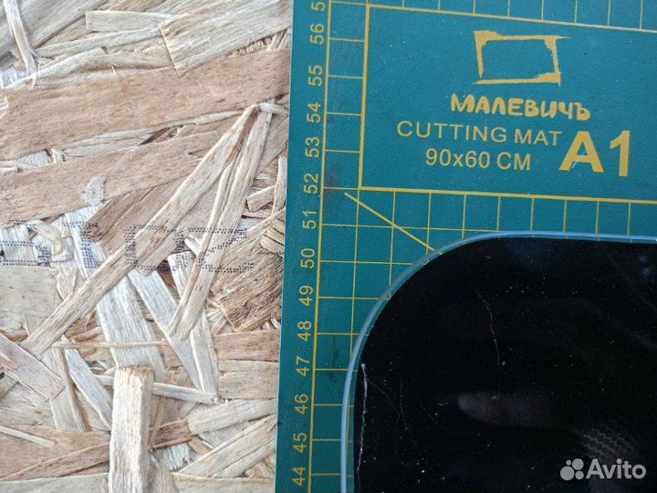 Стекло заднее левое Chrysler Voyager MK2