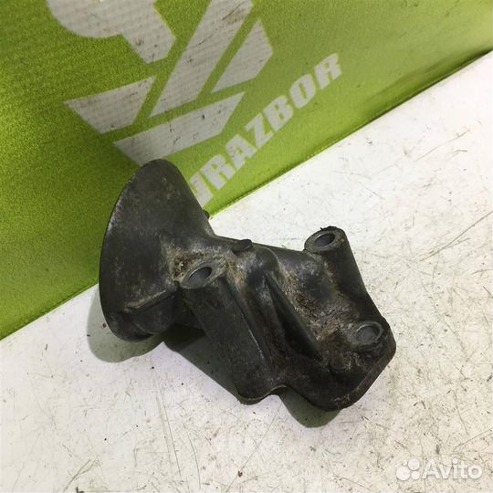 Кронштейн масляного фильтра бмв Е28