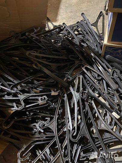 Вешалки плечики