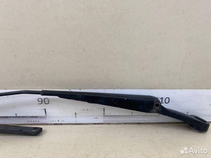 Поводок стеклоочистителя передний правый Fiat Albe