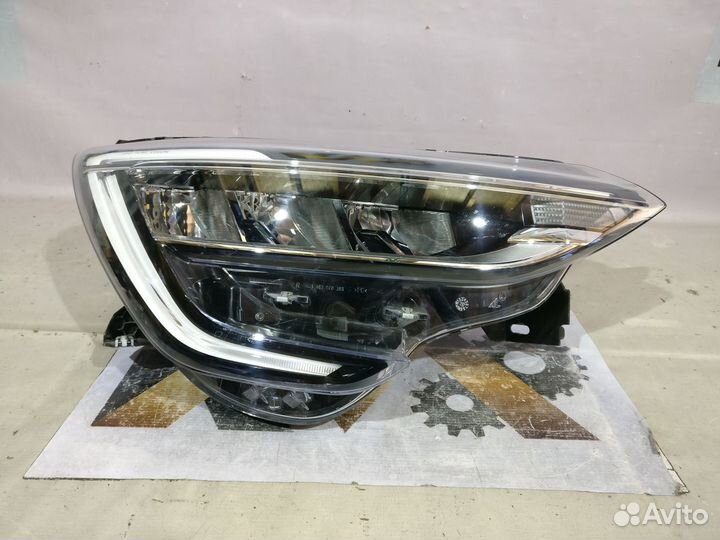 Рено Аркана 2019- Фара правая Led 6890