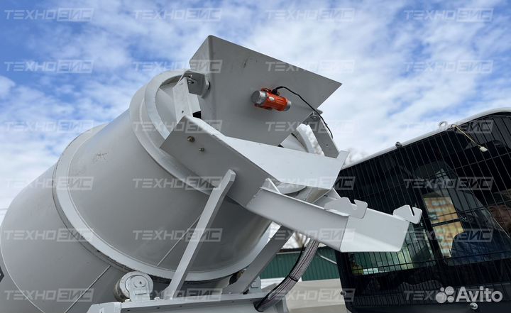 Автобетоносмеситель BUILDER CM2.5, 2023