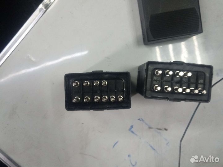 Реле бензонасоса Mercedes 124/201