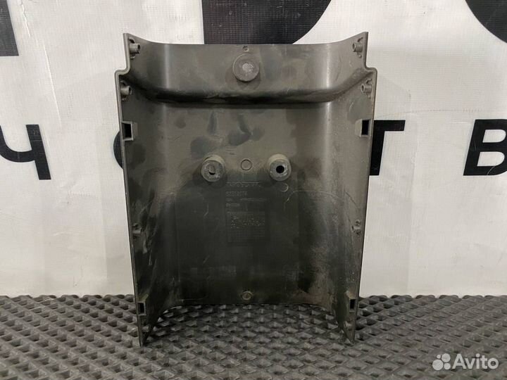 Кожух рулевой колонки Volvo FH5 82219174