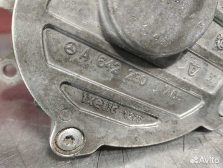 Насос вакуумный Mercedes Cls C218 OM642 3.0 CDI