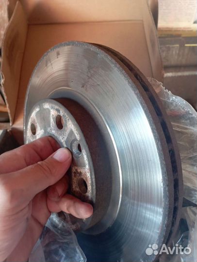 Барабаны задние и передние диски на Дастер