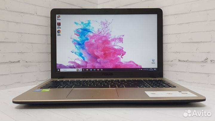 Игровой ноутбук Asus 4ядра/2видеокарты/4Gb/SSD