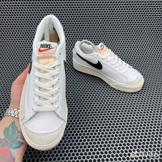 Nike Blazer Low Platform White Black
