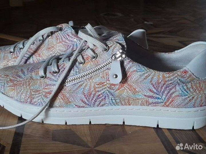 Женская обувь 45 размера