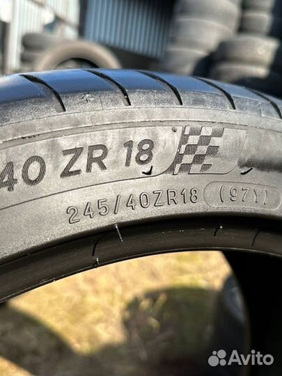 Michelin Pilot Sport 4 245/40 R18 97Y