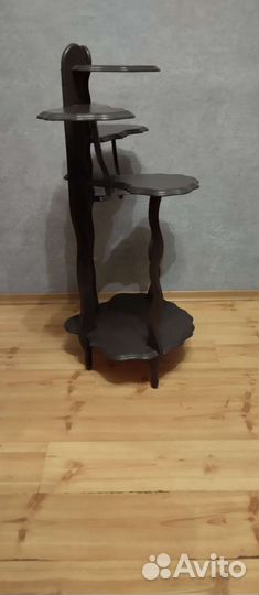 Напольная деревянная подставка для цветов