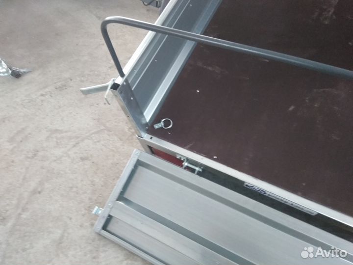 Прицеп легковой