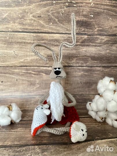 Интерьерная вязаная игрушка заяц «доброе утро»