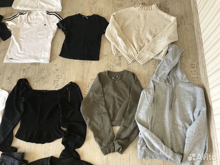 Продам женскую одежду