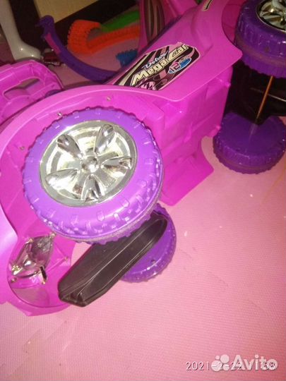 Машинка- каталка Mega Car