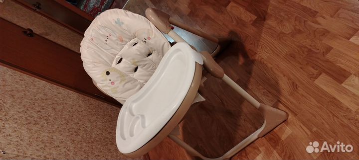 Кормильный столик