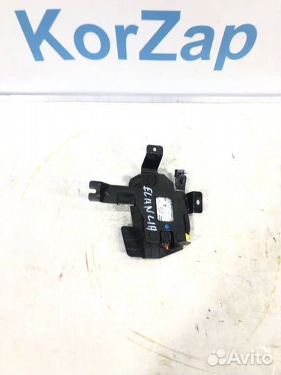 Датчик слепых зон левый Hyundai Elantra 6 AD 2017