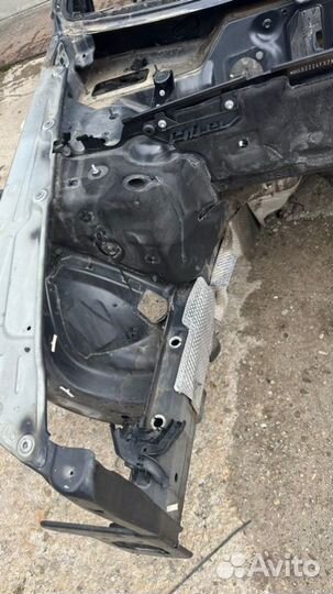 Лонжерон передний правый Audi A6 C6 AUK 3.2 2008