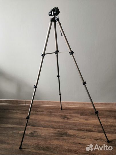 Штатив Hama Star75 для фотоаппарата и видеокамеры