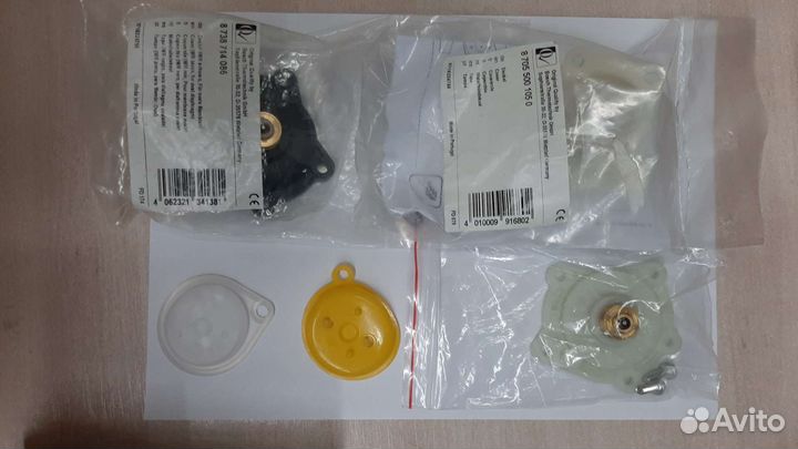 Крышка водяного узла для газовой колонки Bosch