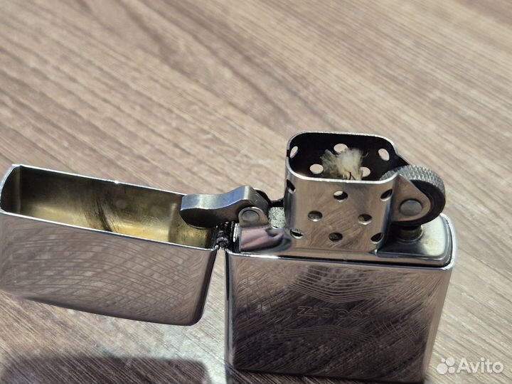 Зажигалка бензиновая Zippo