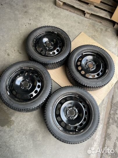 Dunlop SP Winter Ice 01 205/55 R16 94T