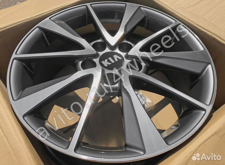 Диски на Kia Magentis R17