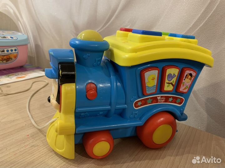 Паровоз музыкальный обучающий