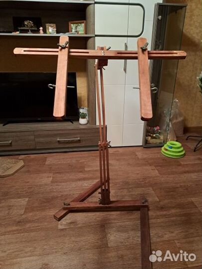 Станок для вышивания напольный