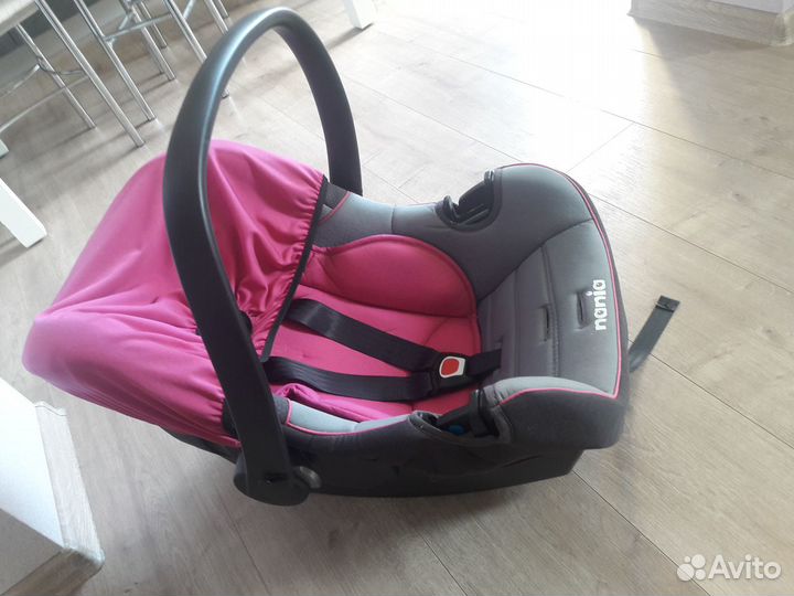 Автомобильное кресло детей до года