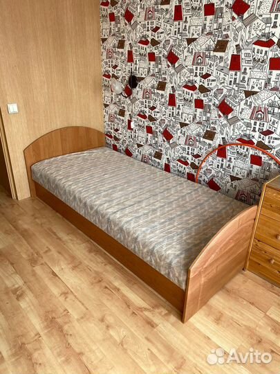 Набор мебели в детскую комнату