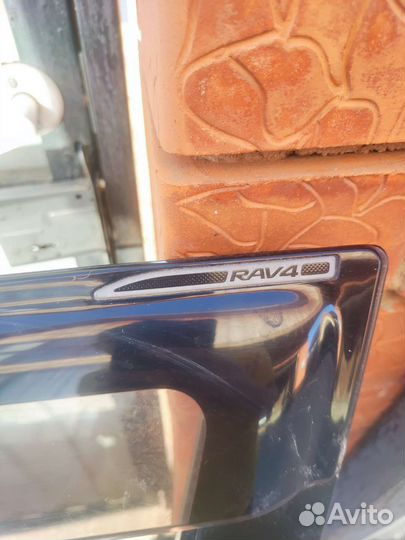 Дверь передняя левая Toyota rav4 30