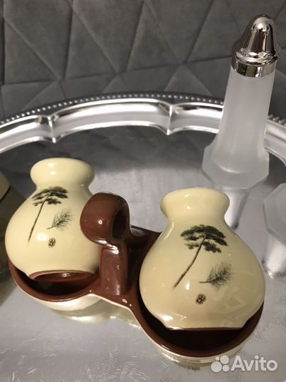 Набор для специй,поднос,новое