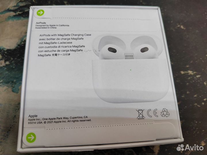 Беспроводные наушники Apple AirPods 3