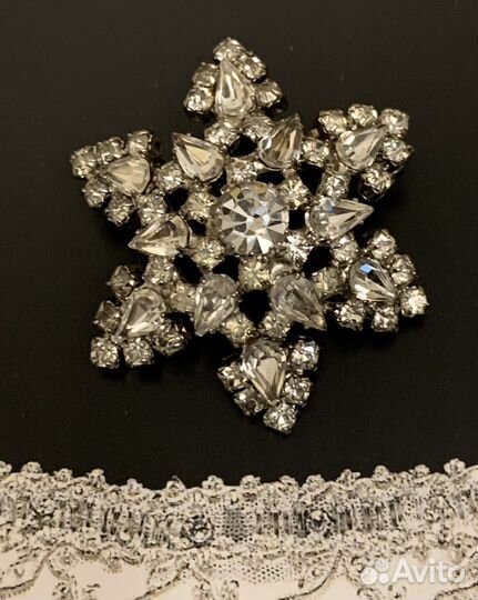 Броши Винтаж Англия Kigu Франция