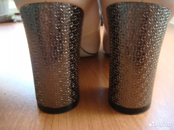 Туфли женские