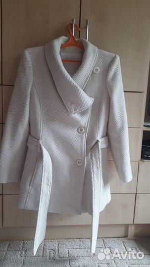 Новое женское полупальто 46р