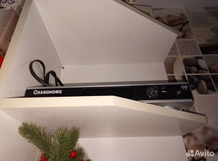 Спутниковая тарелка