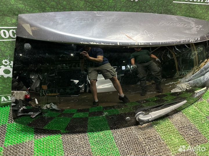 Стекло двери багажника Toyota Highlander U40