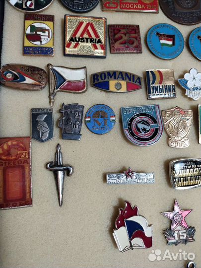 Значки гдр и другие страны