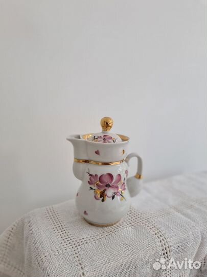 Кофейник фарфоровый винтажный