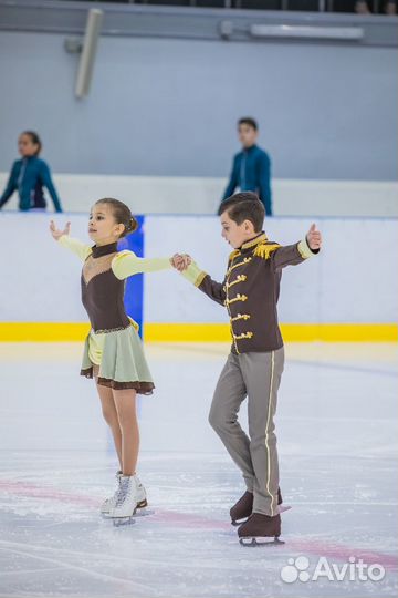Костюмы для танцоров на льду