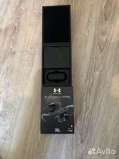 Jbl True wireless streak