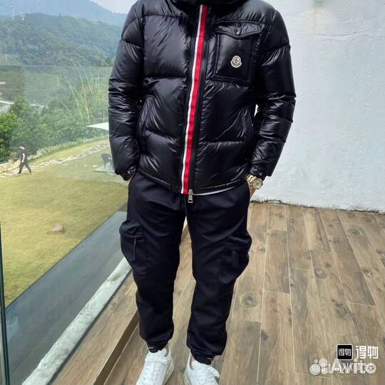 Пуховик Moncler