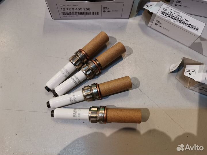 Свеча зажигания BMW G05 G07 G11 G20 12122455258