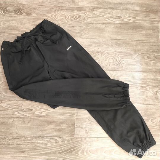 Спортивный костюм Reebok