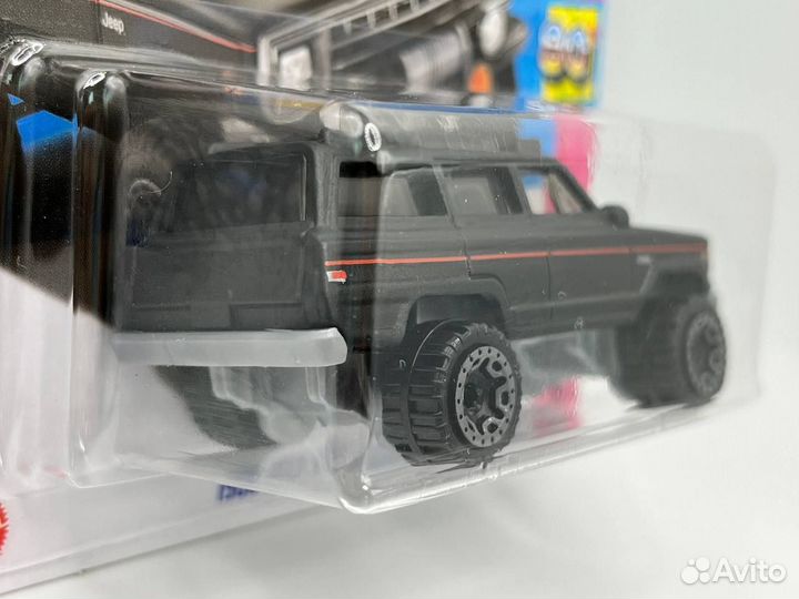 Hot Wheels Jeep Wagoneer (Черный)