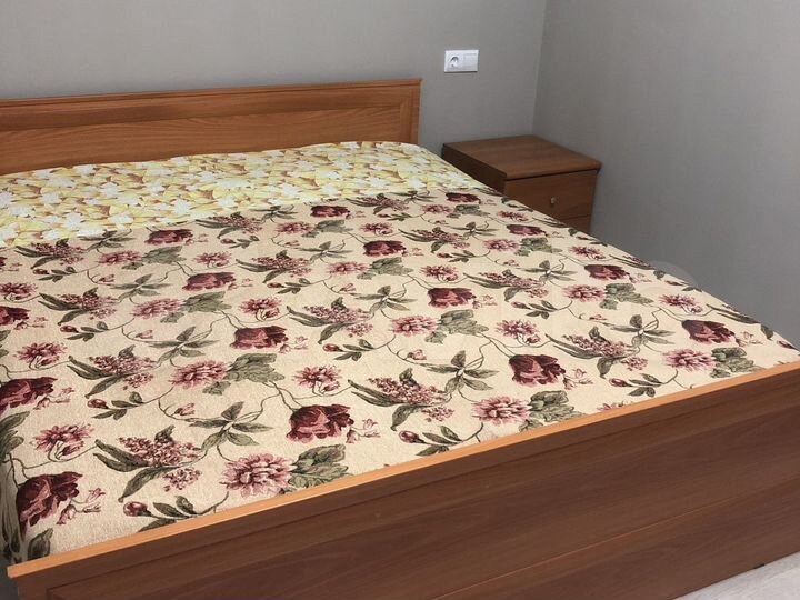 2-к. квартира, 100 м², 1/1 эт.