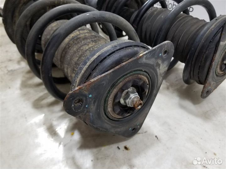 Амортизатор/стойка передняя правая Nissan X-Trail