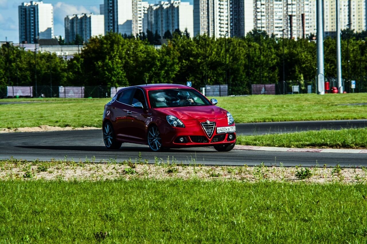 Alfa Romeo Giulietta: фото из отзыва